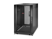 APC NetShelter SX - Rack skåp - svart - 18U - 19" - TAA-kompatibel - för P/N: SMT2200RM2UNC, SMTL1500RM3UC, SMTL1500RMI3UC, SMX2KRMLVNCUS, SRT2200RMXLAUS AR3106